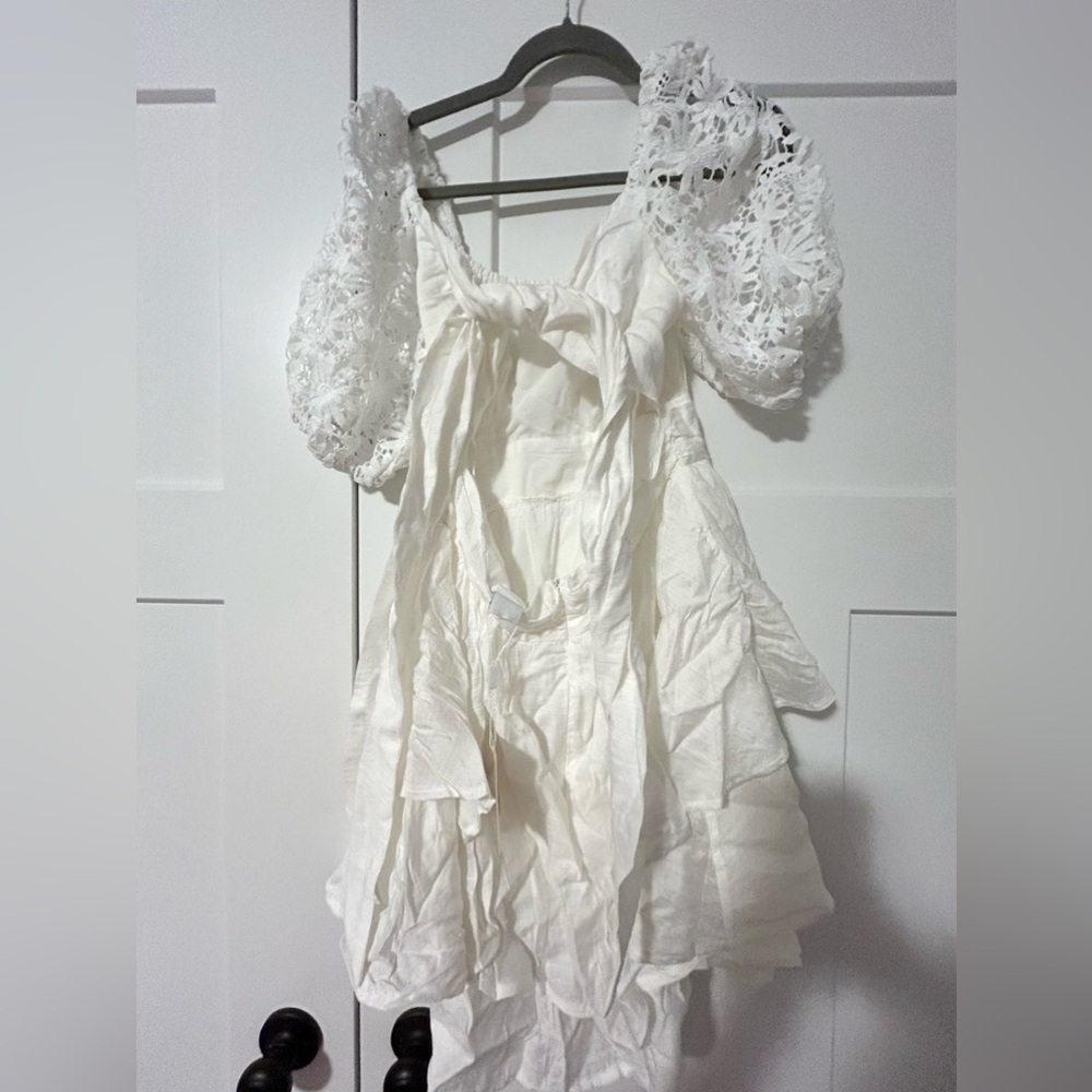 NEW Selfie Leslie: Abby Lace Puff Sleeve Tie-Up Back Dress - Picture 6 of 8